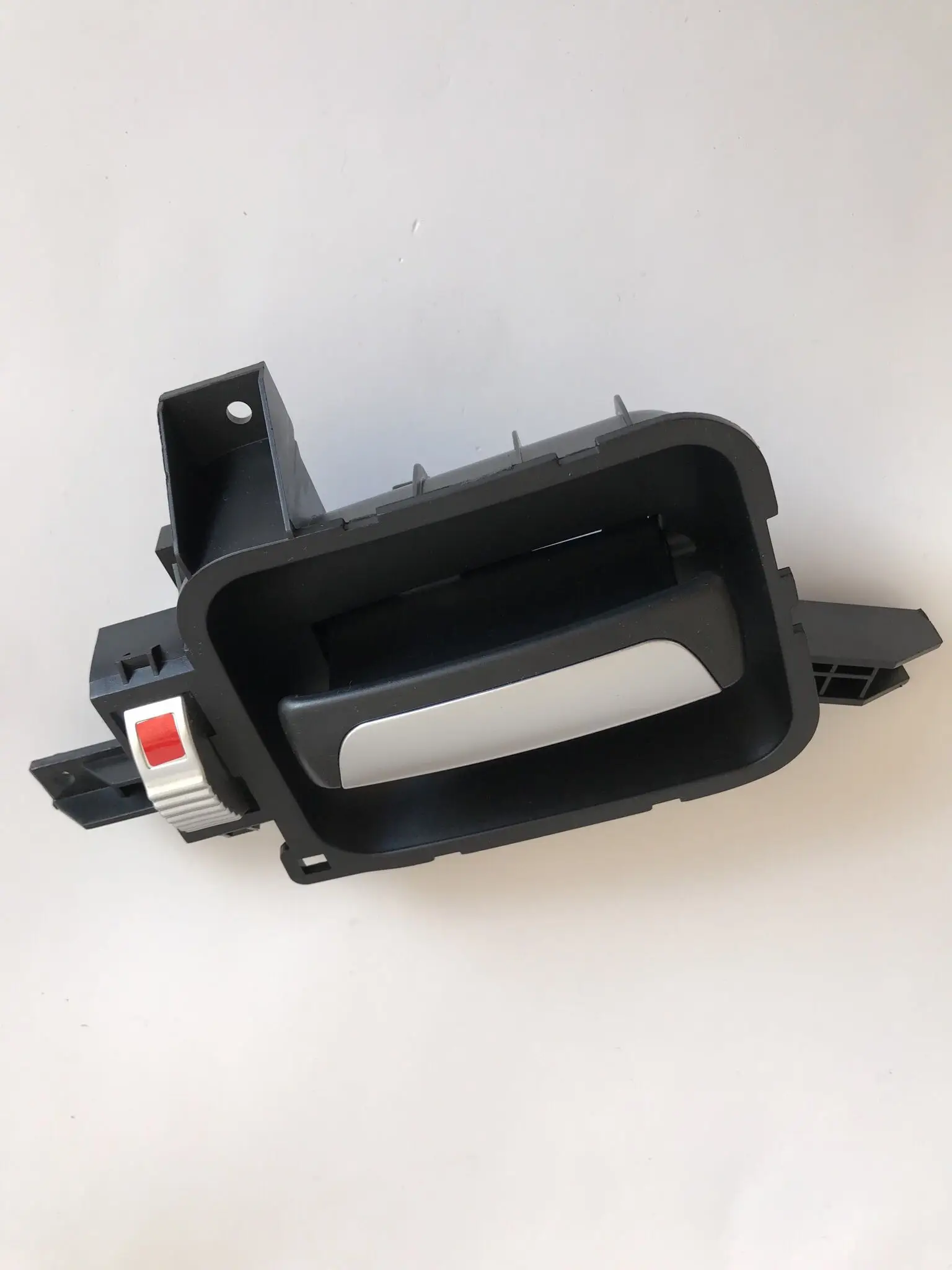 Original Quality Door Inner Handle Interior Handle For JAC Refine M3
Original Quality Door Inner Handle Interior Handle For JAC Refine M3