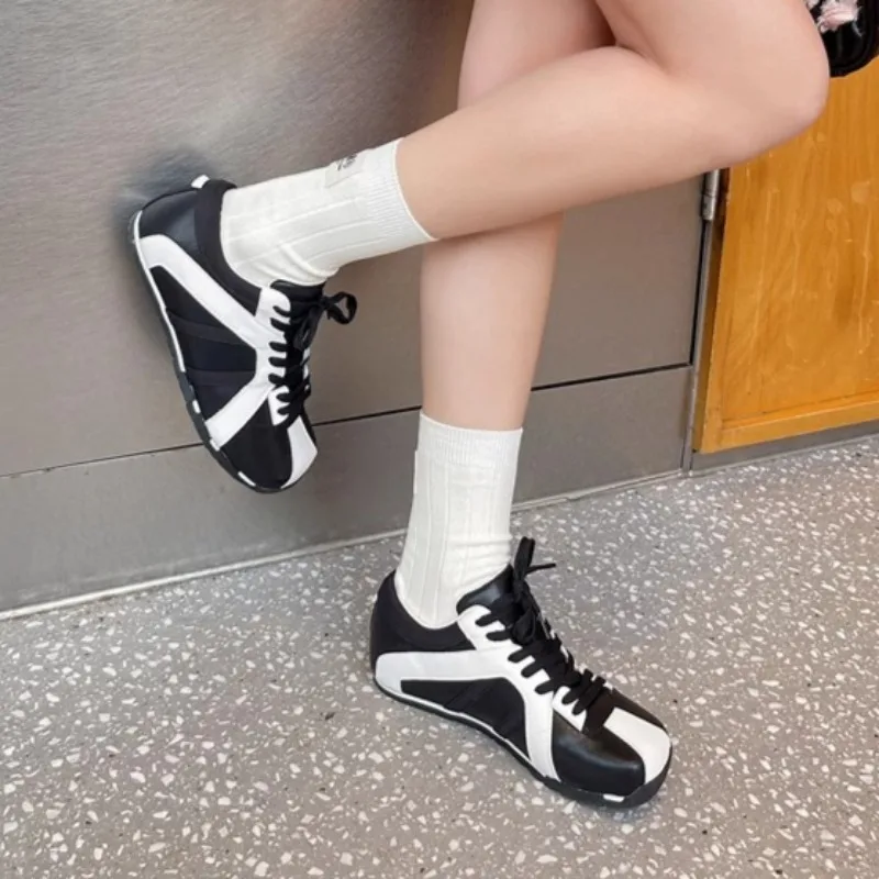 Shoes for Women 2025 Hot Sale Front Lace-up Women's Vulcanize Shoes Fashion Color Matching New Best Seller Outdoor Casual Shoes
Shoes for Women 2025 Hot Sale Front Lace-up Women's Vulcanize Shoes Fashion Color Matching New Best Seller Outdoor Casual Shoes