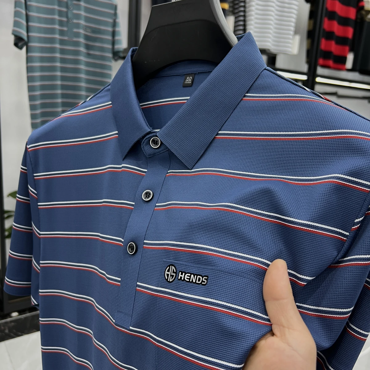 Summer brand men's polo shirt short sleeved light luxury fashion printed ice silk top comfortable and breathable casual T-shirt
Summer brand men's polo shirt short sleeved light luxury fashion printed ice silk top comfortable and breathable casual T-shirt