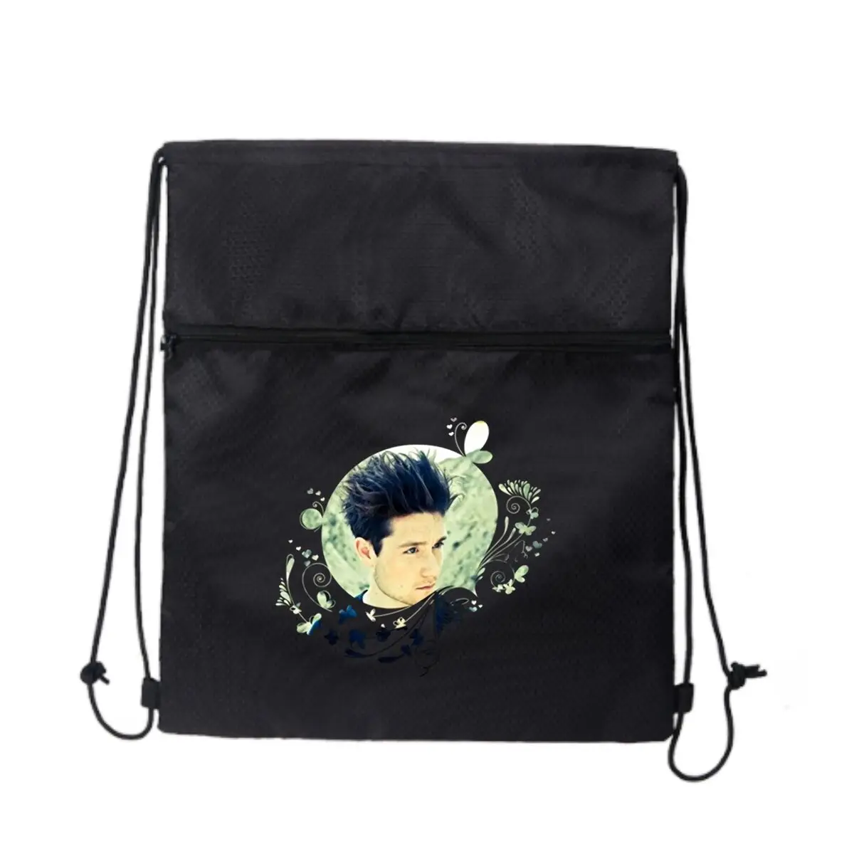 Уличная сумка на молнии с цветочной рамкой и портретной графикой на шнурке: смелые принты для городского стиля
Уличная сумка на молнии с цветочной рамкой и портретной графикой на шнурке: смелые принты для городского стиля