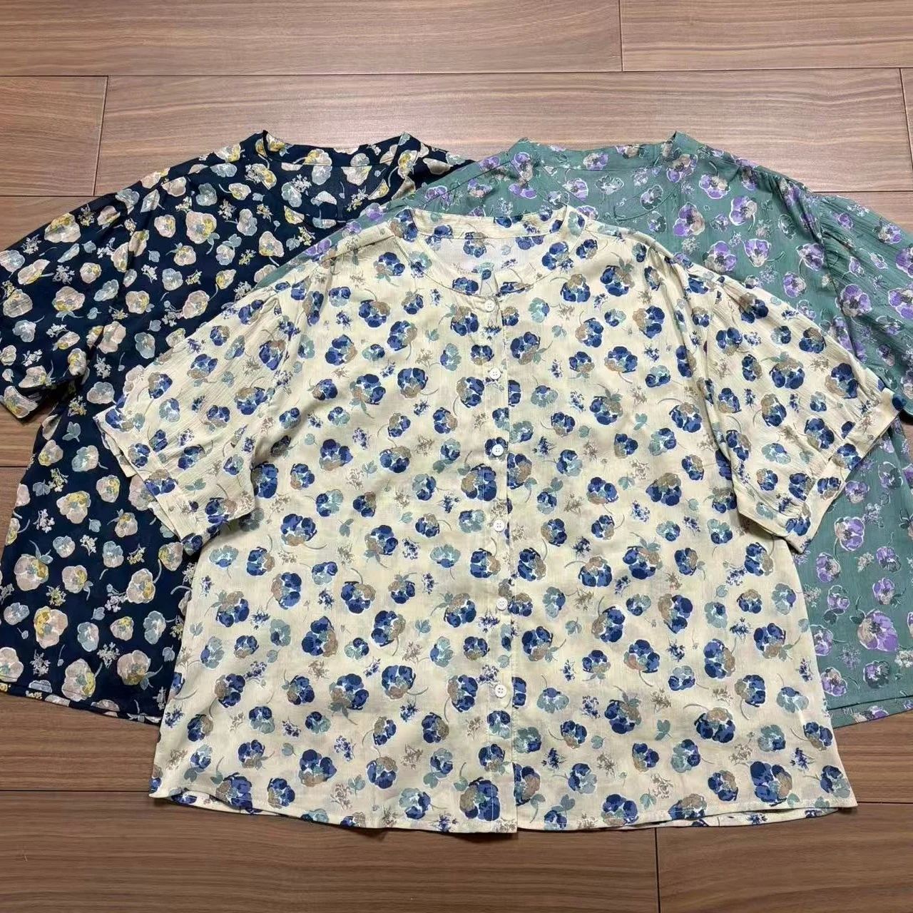 Sweet Style Pure Cotton Slimming Short Sleeve Floral Print round Neck Loose Fit Ultra Thin Summer Shirt for Women
Sweet Style Pure Cotton Slimming Short Sleeve Floral Print round Neck Loose Fit Ultra Thin Summer Shirt for Women