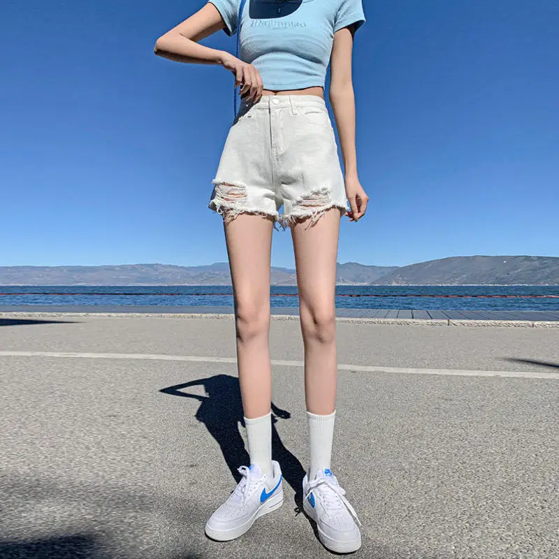 High Waist Loose Wide Leg Jeans Shorts Women Summer 2023 New Style Torn Hole Frayed Popular Hot Pants Casual Commute Style
High Waist Loose Wide Leg Jeans Shorts Women Summer 2023 New Style Torn Hole Frayed Popular Hot Pants Casual Commute Style