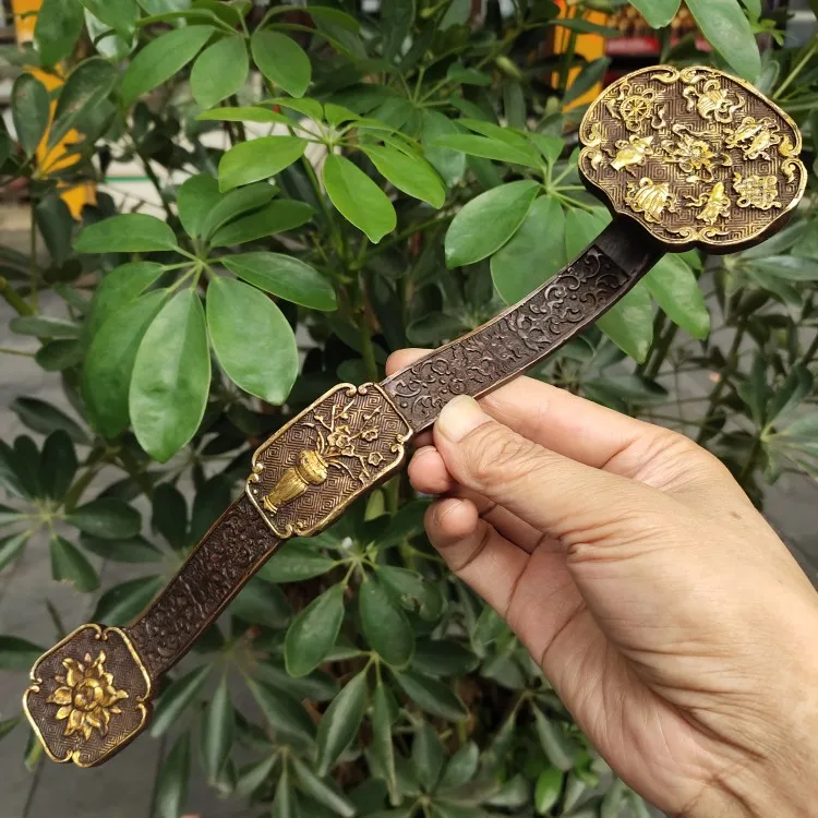 Antique Bronze Ware Collection, Gilded, Embossed, Eight Auspicious, Home and Office Crafts
Antique Bronze Ware Collection, Gilded, Embossed, Eight Auspicious, Home and Office Crafts
