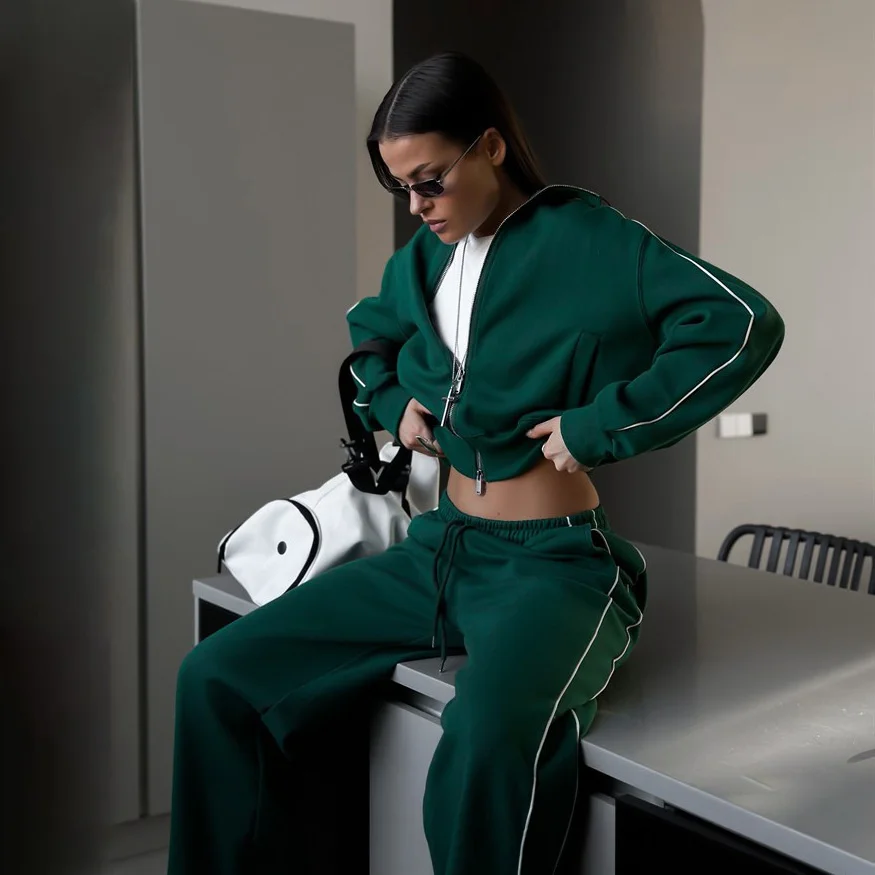 2024 Autumn Women Tracksuit Hoodie Sports 2 Pieces Set Loose Drawstring Trousers Striped Jackets Female Casual Two Sets Clothing
2024 Autumn Women Tracksuit Hoodie Sports 2 Pieces Set Loose Drawstring Trousers Striped Jackets Female Casual Two Sets Clothing