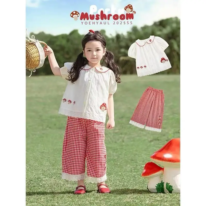 Summer Baby Toddle girls Cute Sweet Red Embroidered flowers Lapel White Tshirts+Grid Pants 2pcs Suits Childrens Party Clothes
Summer Baby Toddle girls Cute Sweet Red Embroidered flowers Lapel White Tshirts+Grid Pants 2pcs Suits Childrens Party Clothes