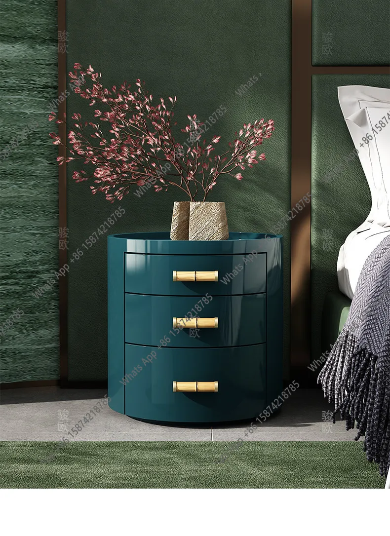 Italian paint round bedside table designer new luxury villa high-end light luxury bedroom bedside table
Italian paint round bedside table designer new luxury villa high-end light luxury bedroom bedside table