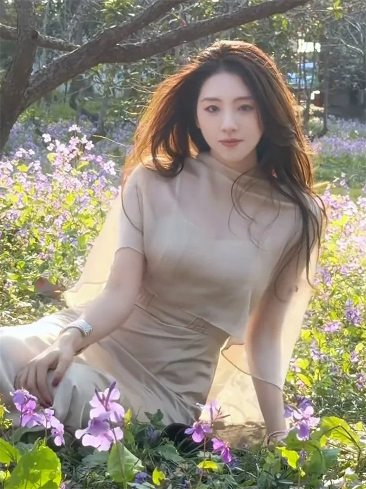 Korean Style Gentle Wind Women's Fashionable Beautiful Top Super Cute Two-Piece Set Spring New Strap Dress Casual Outfit
Korean Style Gentle Wind Women's Fashionable Beautiful Top Super Cute Two-Piece Set Spring New Strap Dress Casual Outfit