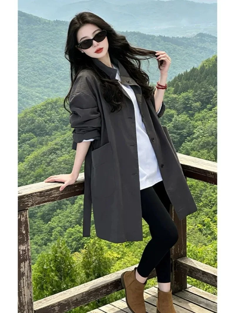 26 Spring New Female Korean Thin Temperament, Foreign Style Super Fire Age Reduction Versatile Medium and Long Trench Coat Women
26 Spring New Female Korean Thin Temperament, Foreign Style Super Fire Age Reduction Versatile Medium and Long Trench Coat Women