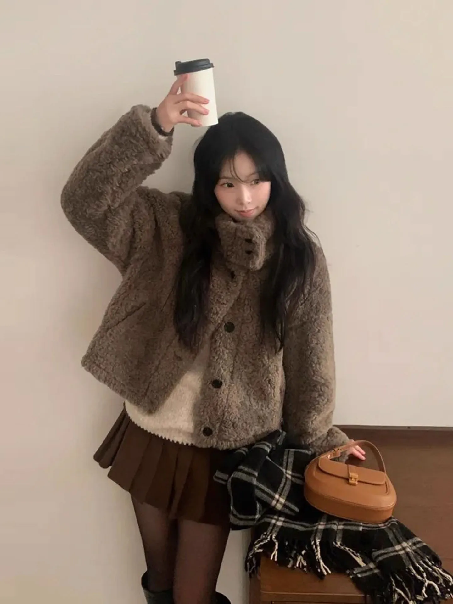 Retro Versatile ort Lamb Fur Cotton Jaet Women's Thiened Single Button Winter New Sle Small Size Commute Sle Coat
Retro Versatile ort Lamb Fur Cotton Jaet Women's Thiened Single Button Winter New Sle Small Size Commute Sle Coat