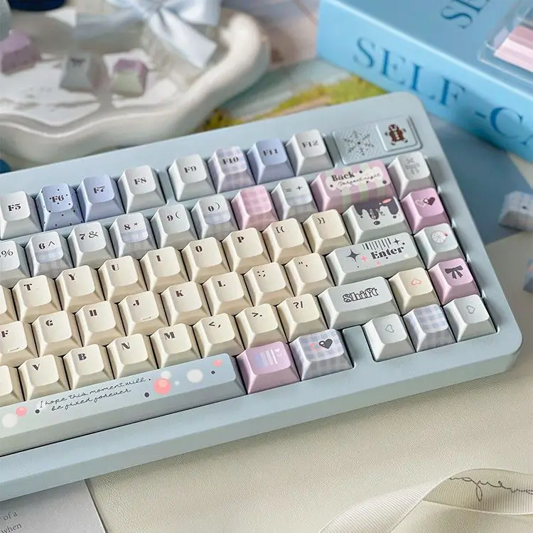 Drunk bubbles new original mechanical keyboard keycaps original theme cute pink girl Pbt five-sided sublimation
Drunk bubbles new original mechanical keyboard keycaps original theme cute pink girl Pbt five-sided sublimation