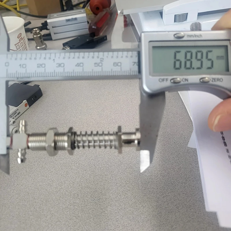 Мини-захват, противоскользящая накладка, пневматический манипулятор, приспособление, магнитный индукционный зажим, противоскользящая крышка, ручка для литья под давлением
Мини-захват, противоскользящая накладка, пневматический манипулятор, приспособление, магнитный индукционный зажим, противоскользящая крышка, ручка для литья под давлением