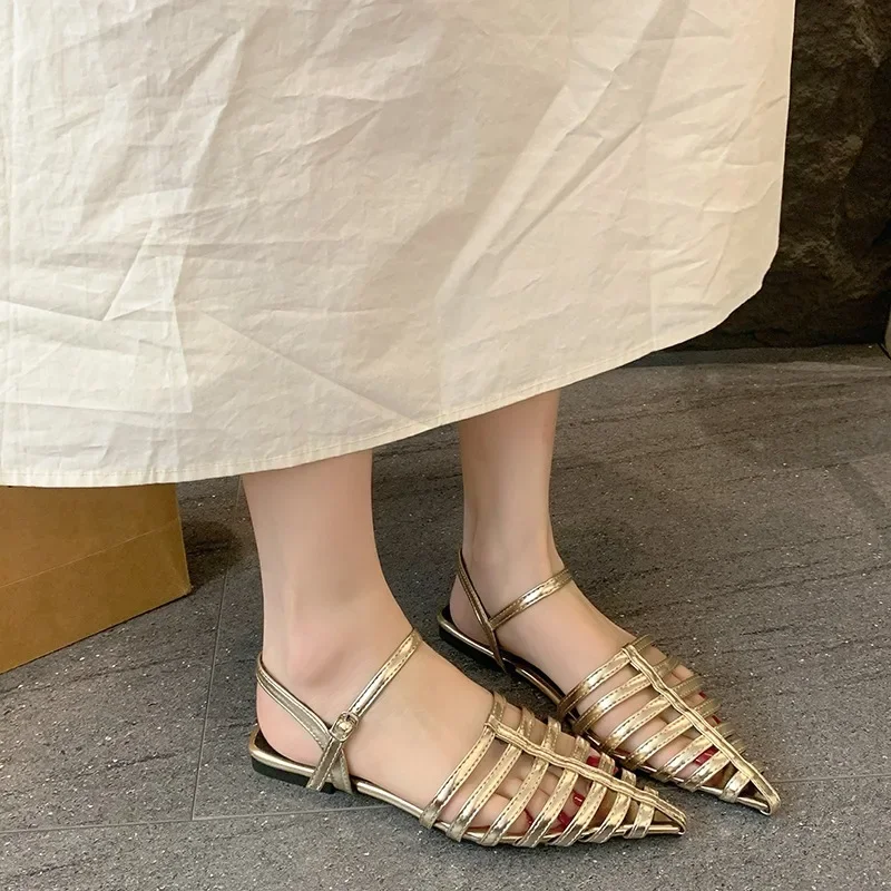 Baotou Sandals Women's Fashion Pointed Toe Shallow Mouth Hollow Thin Strap Combination Soft Sole Anti-slip Wear-resistant Flats
Baotou Sandals Women's Fashion Pointed Toe Shallow Mouth Hollow Thin Strap Combination Soft Sole Anti-slip Wear-resistant Flats