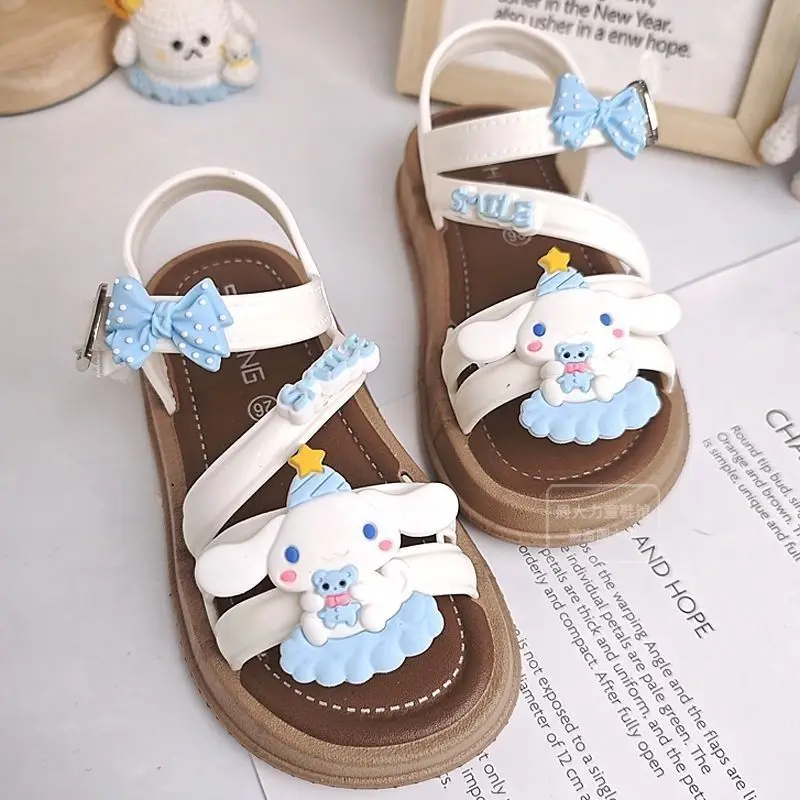 Girls Soft Sole White Versatile Fashion Casual Shoes, Breathable Lightweight Cute Hook & Loop Children's Footwear Collection
Girls Soft Sole White Versatile Fashion Casual Shoes, Breathable Lightweight Cute Hook & Loop Children's Footwear Collection