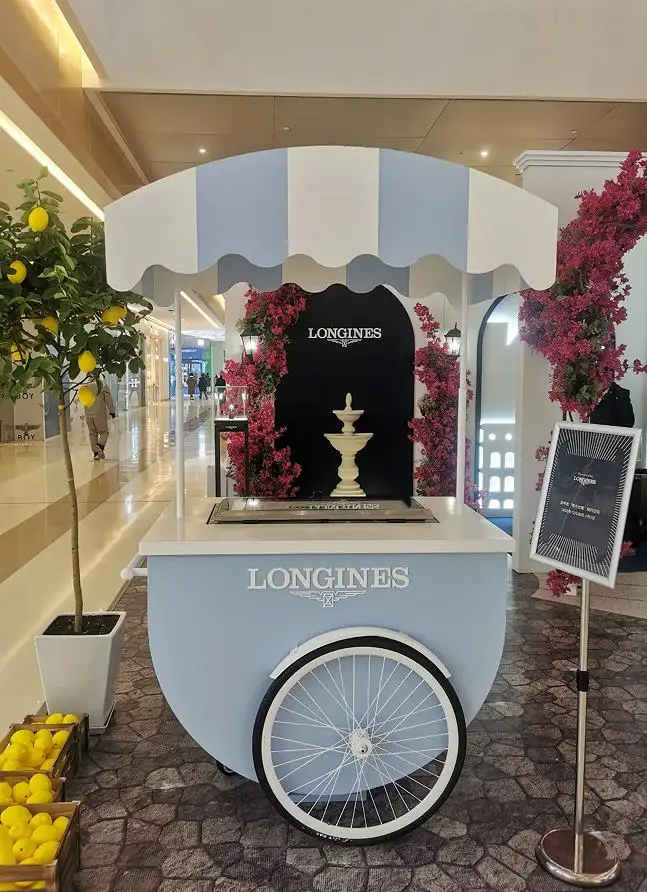 Customized Ice Cream Cart Movable Display High end fashion art Cabinet Commercial Multifunctional Stall Cart Cart
Customized Ice Cream Cart Movable Display High end fashion art Cabinet Commercial Multifunctional Stall Cart Cart