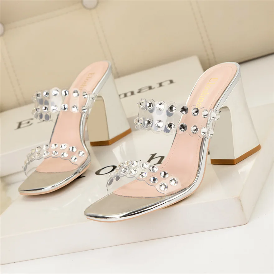 Women Slippers 2025 Summer Fashion Crystal Transparent Band High Heels Sandals Female Outdoor Open Toe Slip-On Party Dress Shoes
Women Slippers 2025 Summer Fashion Crystal Transparent Band High Heels Sandals Female Outdoor Open Toe Slip-On Party Dress Shoes