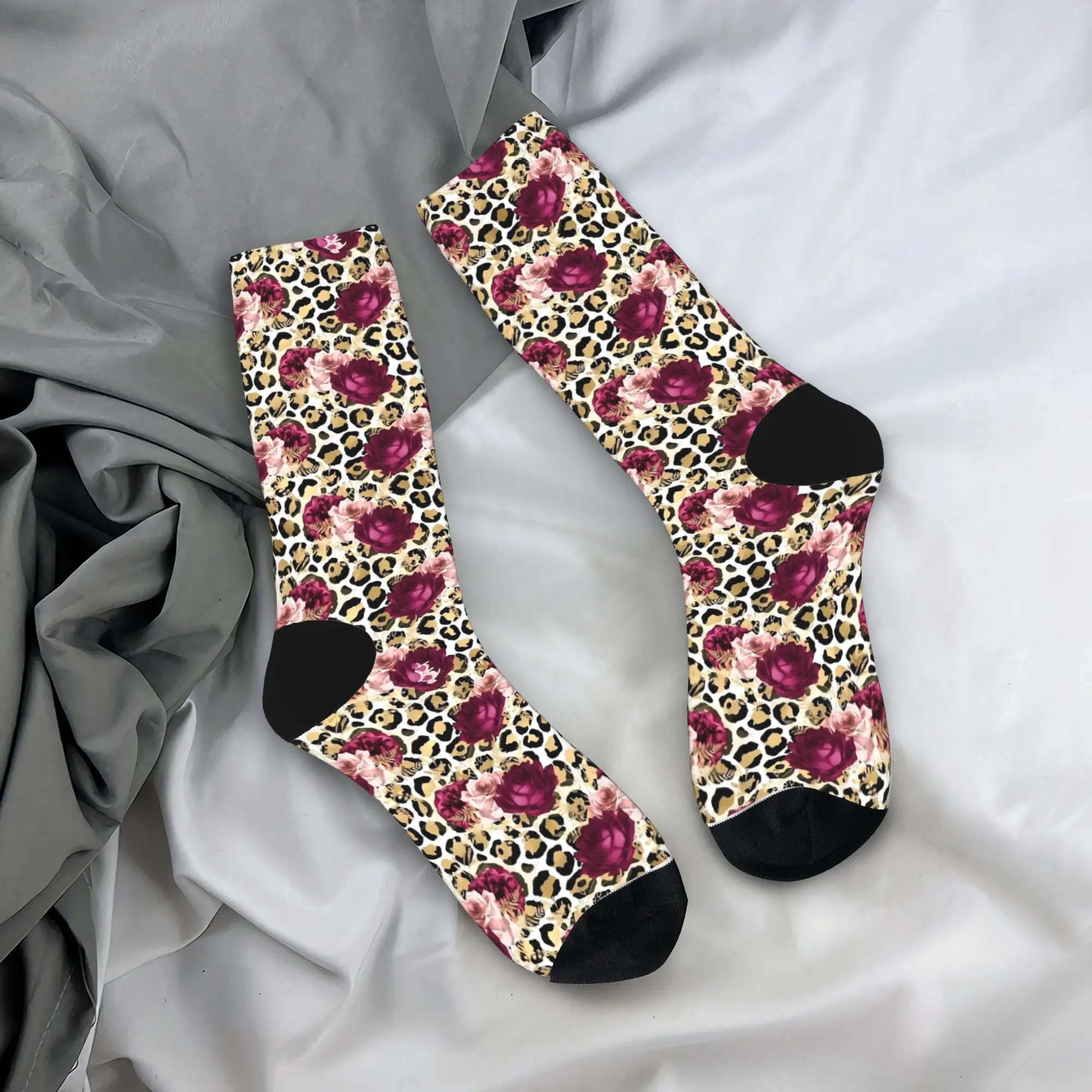 Girly Gold Pink Floral Leopard Print Stockings Fashion Socks Men's Soft Socks Winter Running Sports Graphic Anti Slip Socks
Girly Gold Pink Floral Leopard Print Stockings Fashion Socks Men's Soft Socks Winter Running Sports Graphic Anti Slip Socks