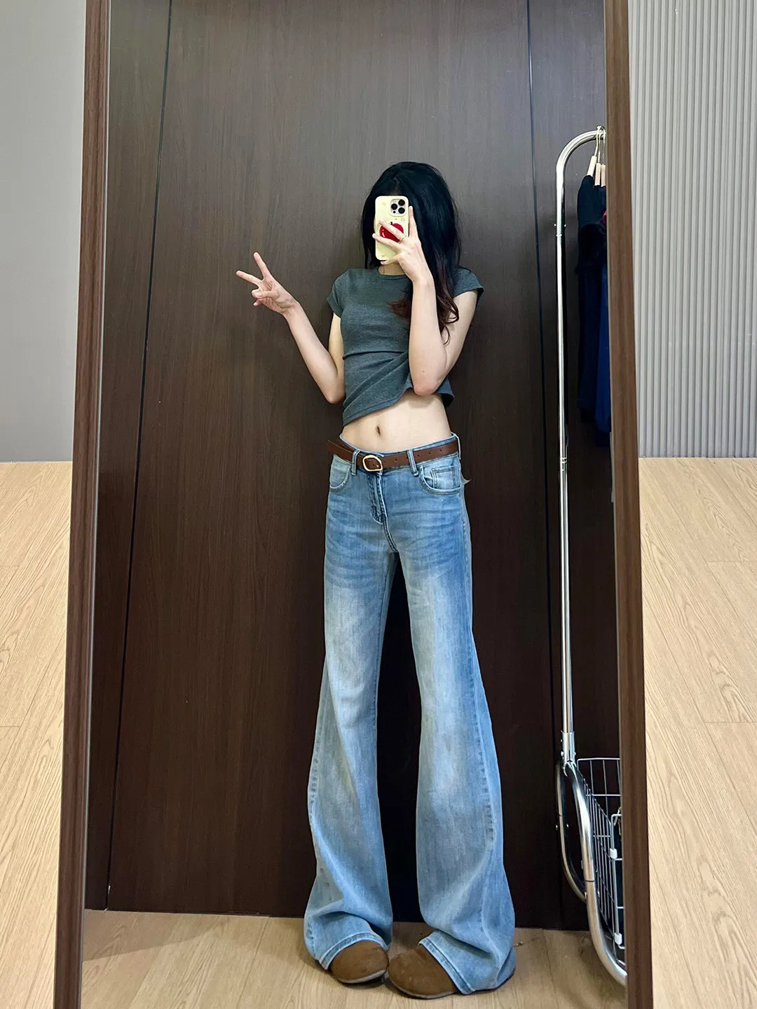 American Style Spicy Girl Micro Flared Jeans Women Summer Vintage Washed Floor-Length Bell Bottoms High Waist Denim Pants
American Style Spicy Girl Micro Flared Jeans Women Summer Vintage Washed Floor-Length Bell Bottoms High Waist Denim Pants
