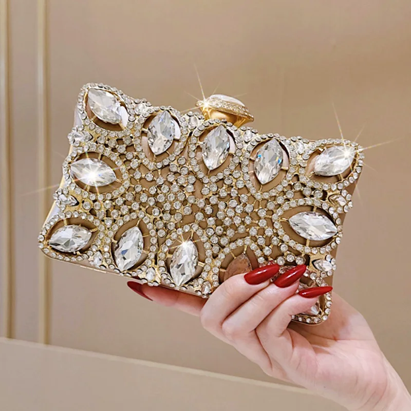 Luxury Big Rhinestone Evening Bags for Women Fashion Hollowed Out Diamond Golden Clutch Bride's Wedding Purse Crystal Handbags
Luxury Big Rhinestone Evening Bags for Women Fashion Hollowed Out Diamond Golden Clutch Bride's Wedding Purse Crystal Handbags