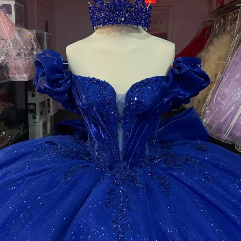 Shiny Royal Blue Quinceanera Dress off-shoulder Glitter Crystal Decal Long tail Bow vestidos de 15 Quinceanera Customized
Shiny Royal Blue Quinceanera Dress off-shoulder Glitter Crystal Decal Long tail Bow vestidos de 15 Quinceanera Customized