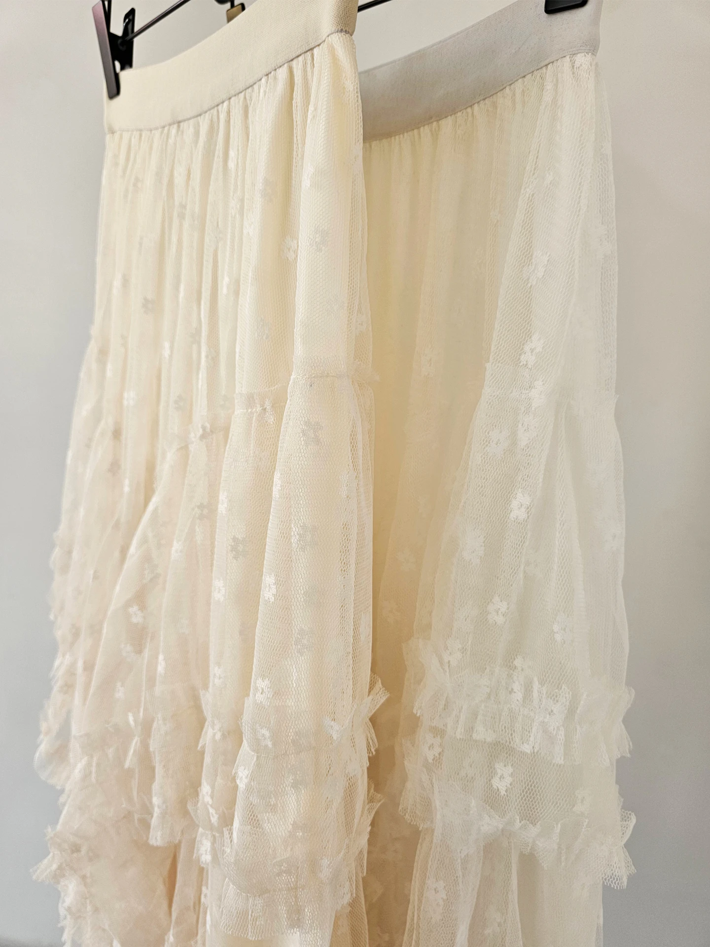 Retro Heavy Embroidery Lace Vaion Sle Layered A-Line Princ Skirt Puffy Cake Long Skirt High Waist Polyester Fabric
Retro Heavy Embroidery Lace Vaion Sle Layered A-Line Princ Skirt Puffy Cake Long Skirt High Waist Polyester Fabric