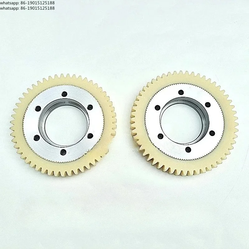 Best Quality 105 Printing Machine Gear 53 and 51 Water Roller Transmission Gear
Best Quality 105 Printing Machine Gear 53 and 51 Water Roller Transmission Gear
