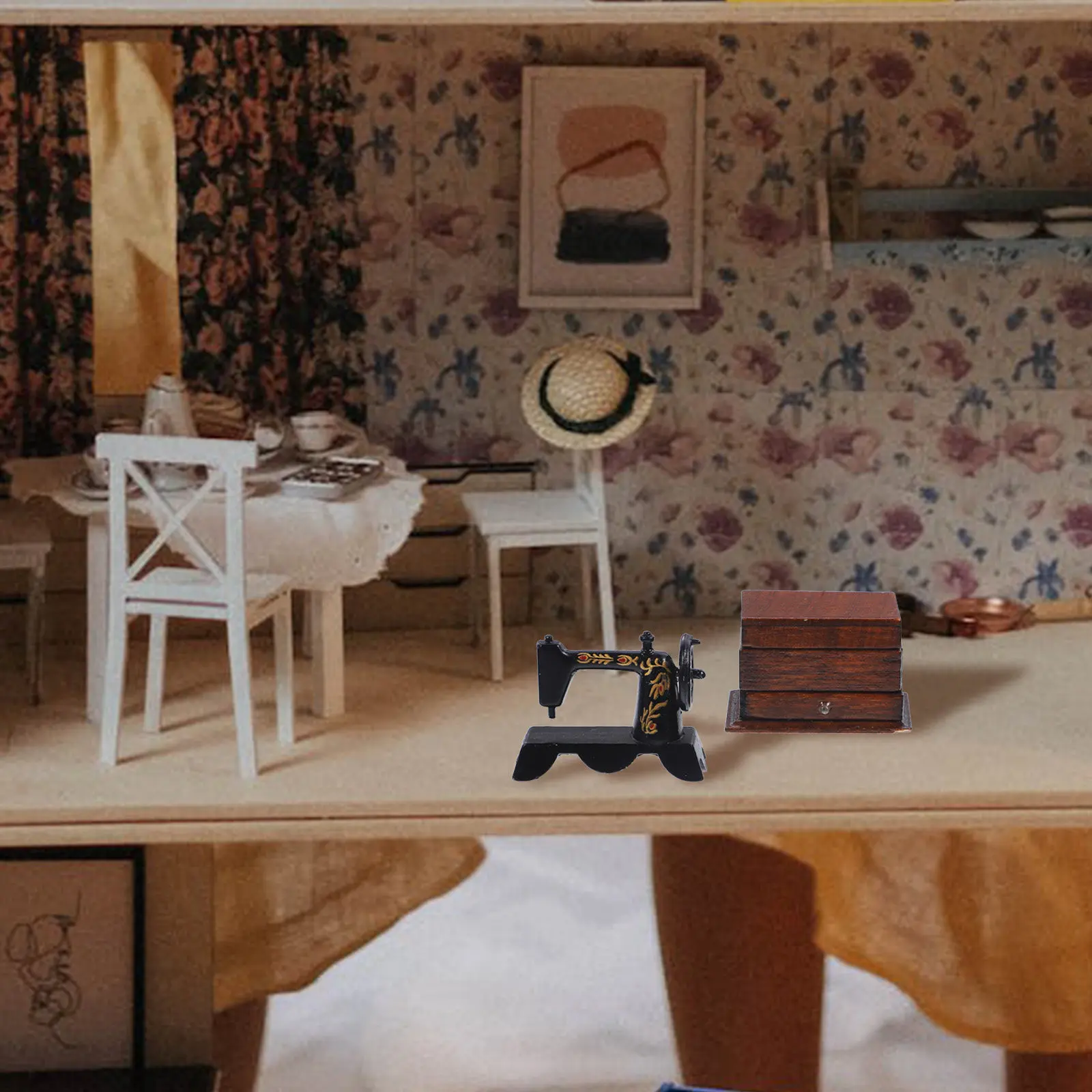 1Set Vintage Miniature Sewing Machine House Accessories Tiny Sewing Machine for Miniature Dollhouse Furniture Micro
1Set Vintage Miniature Sewing Machine House Accessories Tiny Sewing Machine for Miniature Dollhouse Furniture Micro