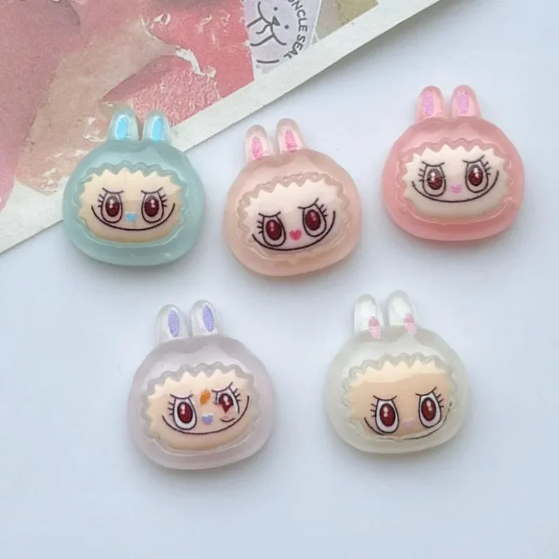 Мультфильм аниме Labubu смоляная нашивка ручной работы DIY чехол для телефона заколка для волос аксессуары материалы детские маленькие подарки рождественские подарки
Мультфильм аниме Labubu смоляная нашивка ручной работы DIY чехол для телефона заколка для волос аксессуары материалы детские маленькие подарки рождественские подарки