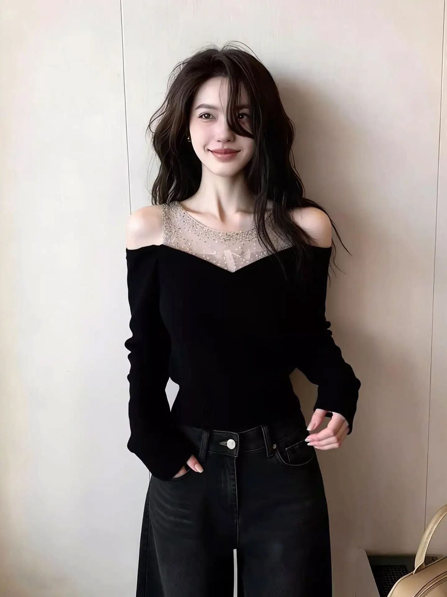 Spring Fashionable Shoulder Bared Long Sleeve Sequin Design Knitwear Elegant Versatile Trendy Unique Women's Premium plus Siz...
Spring Fashionable Shoulder Bared Long Sleeve Sequin Design Knitwear Elegant Versatile Trendy Unique Women's Premium plus Siz...