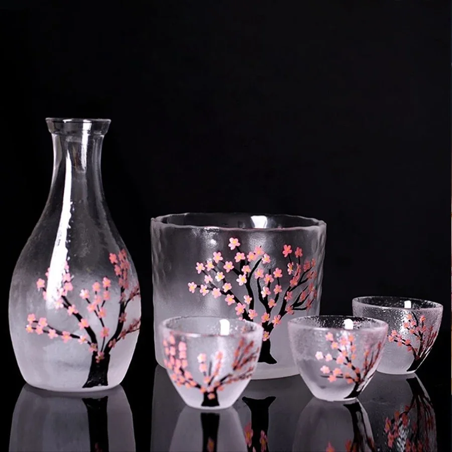 6 pcs/set Japanese style Sake Pot Wineware set Plum Blossom Design Glass Hot Wine Pot Home Small white wine Glass Set
6 pcs/set Japanese style Sake Pot Wineware set Plum Blossom Design Glass Hot Wine Pot Home Small white wine Glass Set