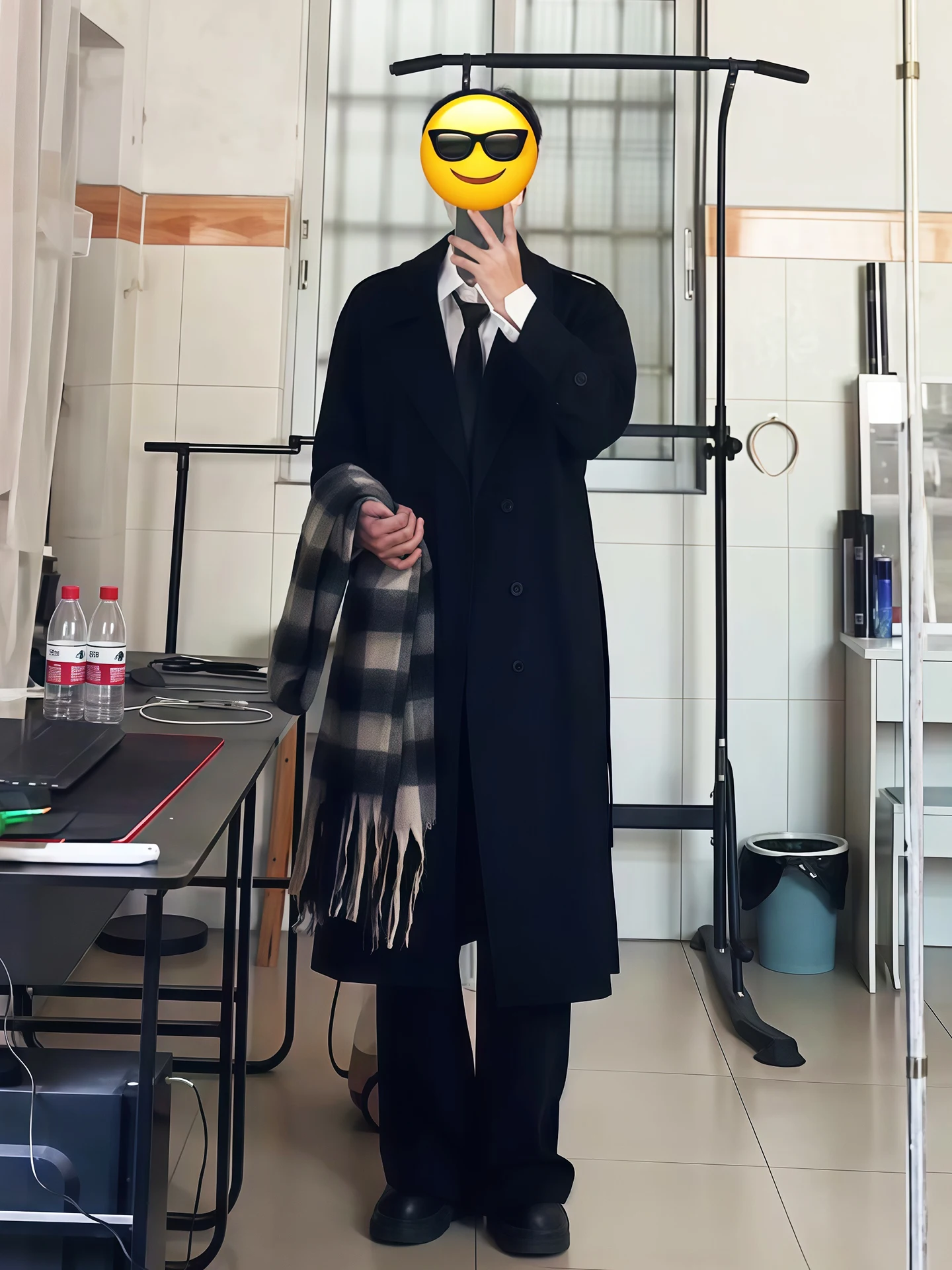 Briti Sle Korean Bla Woolen Coat Men's Autumn Winter Cotton Lined Thiened Adstrative Mid-Length Windbreaker Jaet
Briti Sle Korean Bla Woolen Coat Men's Autumn Winter Cotton Lined Thiened Adstrative Mid-Length Windbreaker Jaet