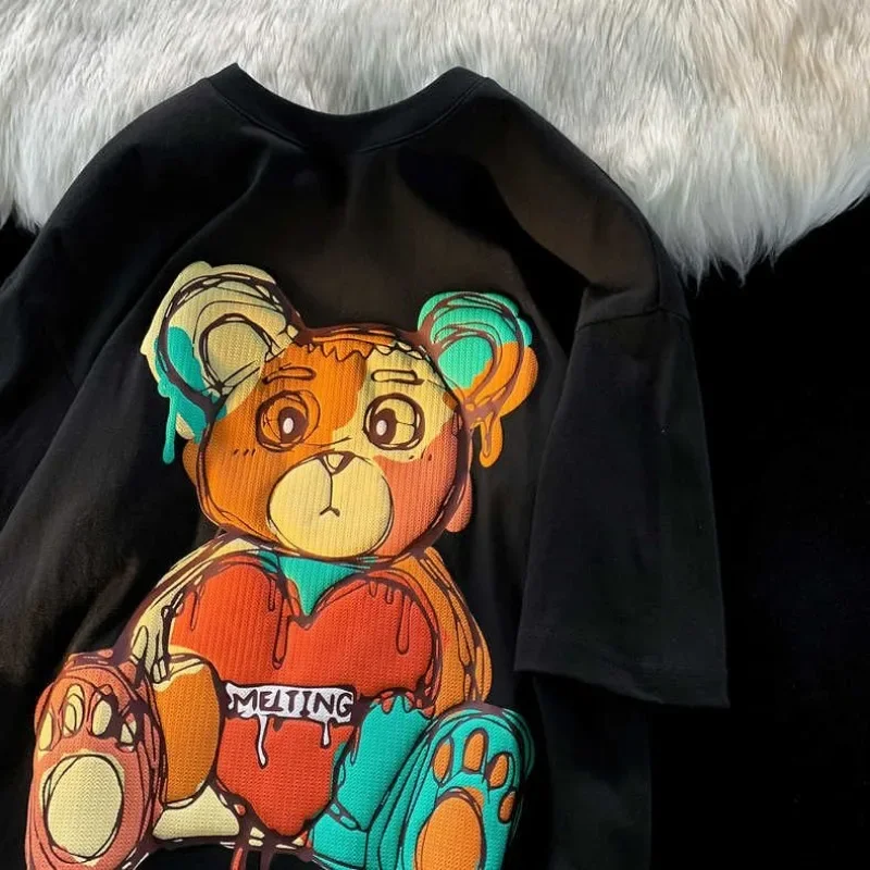 Pure Cotton Retro Graffiti Teddy Bear Printed Short Sleeved T-shirt for Male and Female Summer Trendy Couple Loose Casual Top
Pure Cotton Retro Graffiti Teddy Bear Printed Short Sleeved T-shirt for Male and Female Summer Trendy Couple Loose Casual Top