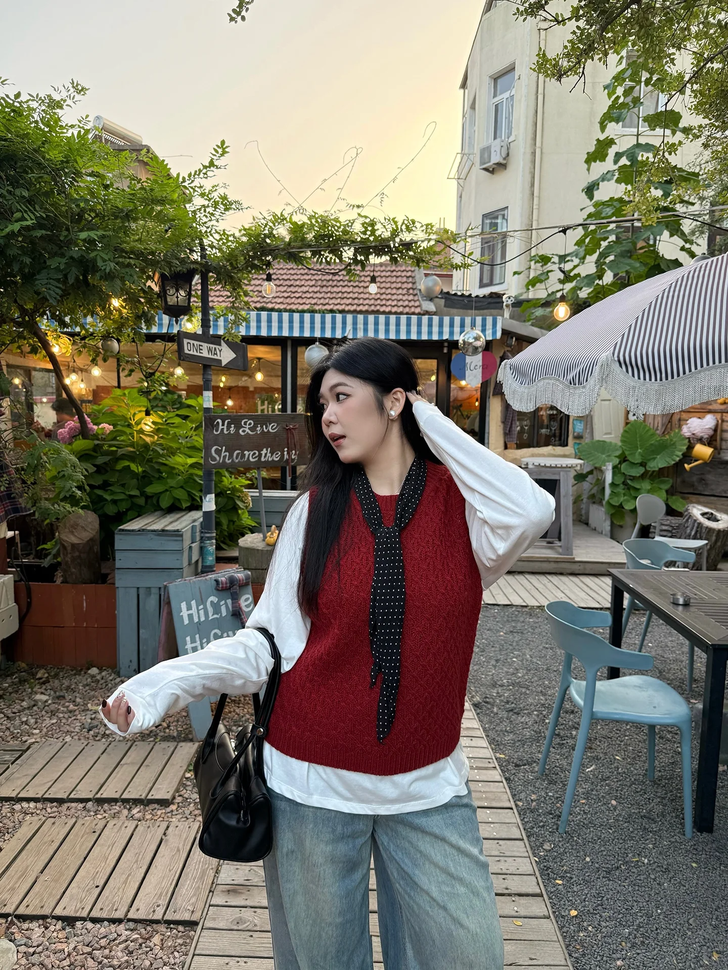 Корейский вязаный жилет крупной вязки NINI ONE для женщин, осенний, модный, больших размеров, удобный, с круглым вырезом, пуловер
Корейский вязаный жилет крупной вязки NINI ONE для женщин, осенний, модный, больших размеров, удобный, с круглым вырезом, пуловер