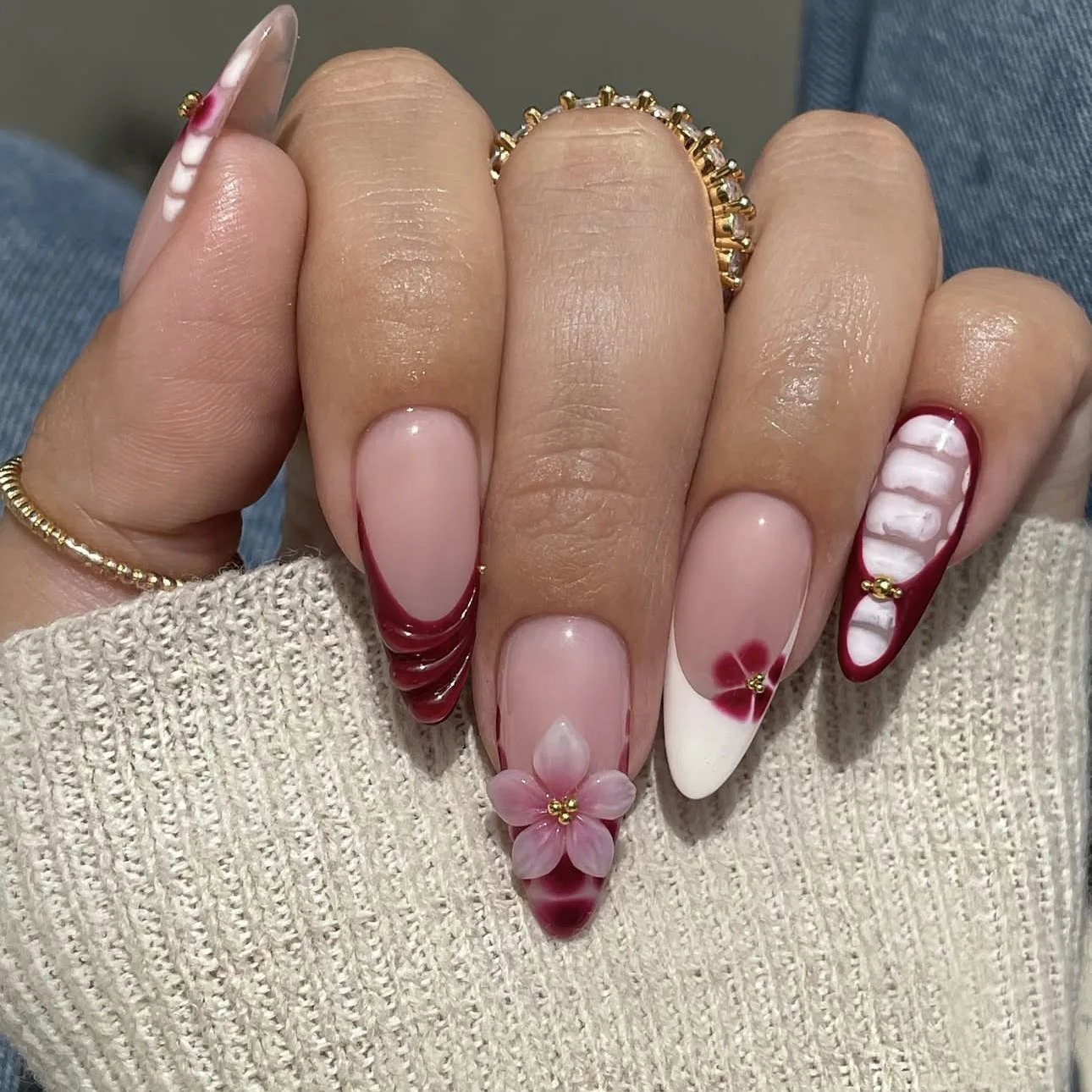 24PCS Retro Burgundy French Contrasting 3D Carved Manicure Strips Nude Pink Smudged Marble Pattern High End Nail Polish Wearable
24PCS Retro Burgundy French Contrasting 3D Carved Manicure Strips Nude Pink Smudged Marble Pattern High End Nail Polish Wearable