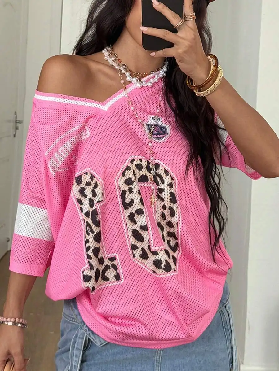 Women's Pink Mesh Off-Shoulder V-Neck Top with Leopard Print Number Graphic
Women's Pink Mesh Off-Shoulder V-Neck Top with Leopard Print Number Graphic
