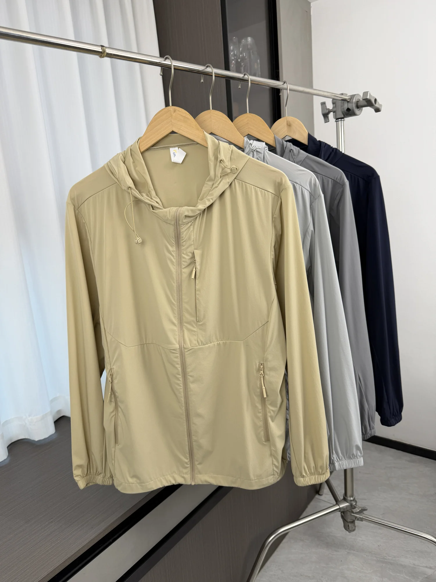 Comfortable Elastic Breathable Casual Hooded Men's Jacket Spring Summer Fashion Urban Style Long Sleeve Zipper Closure Skin C...
Comfortable Elastic Breathable Casual Hooded Men's Jacket Spring Summer Fashion Urban Style Long Sleeve Zipper Closure Skin C...
