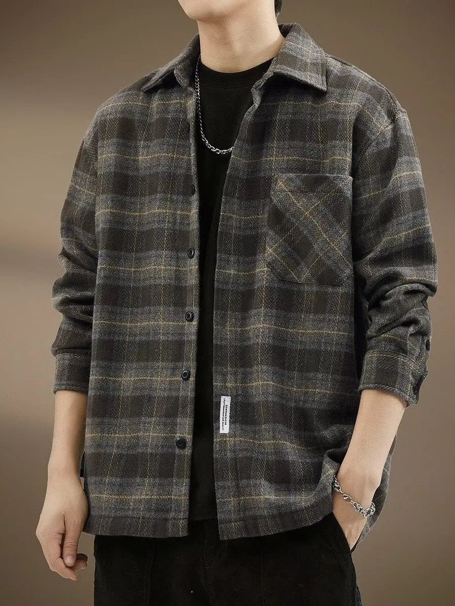 Мужская рубашка в клетку в стиле ретро, свободного кроя, из смесовой шерсти, удобная, универсальная, больших размеров, на пуговицах
Мужская рубашка в клетку в стиле ретро, свободного кроя, из смесовой шерсти, удобная, универсальная, больших размеров, на пуговицах