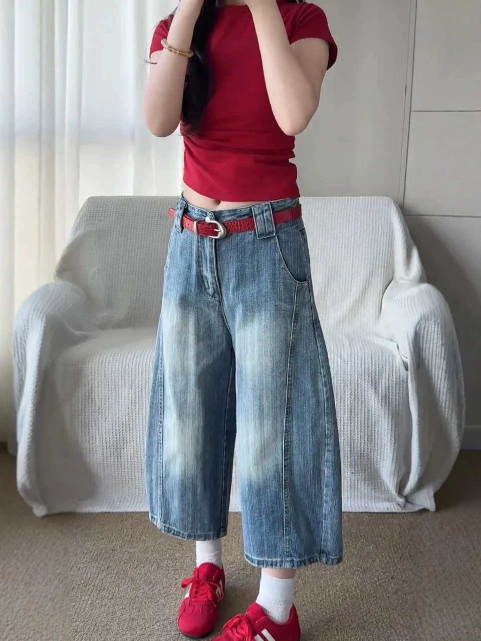 Retro Large Size Blue Washed Loose Knife Jeans Shorts Women Summer New Style Slimming Seven Inch Pants High Waist Straig...
Retro Large Size Blue Washed Loose Knife Jeans Shorts Women Summer New Style Slimming Seven Inch Pants High Waist Straig...