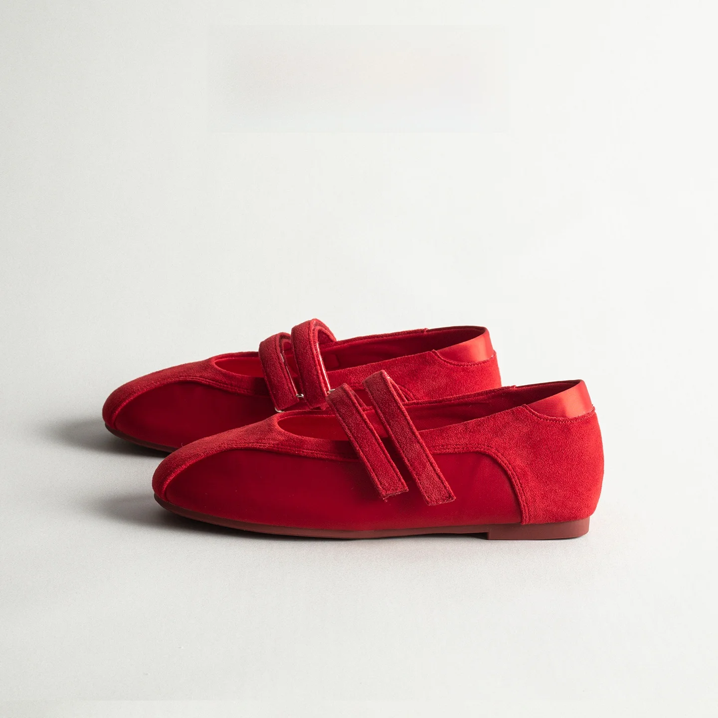 Red Genuine Leather Ballet Flat Shoes Women's Spring Versatile Magic Stick Casual Commuting Mary Jane Shoes Knot
Red Genuine Leather Ballet Flat Shoes Women's Spring Versatile Magic Stick Casual Commuting Mary Jane Shoes Knot