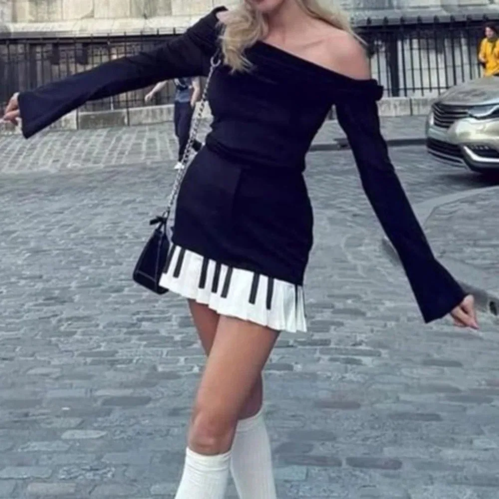 Casual Black White Splicing Piano Skirt Slim Korean Style Keyboard Pleated Skirt JK Dress Preppy Style Short Skirt Girls Lady
Casual Black White Splicing Piano Skirt Slim Korean Style Keyboard Pleated Skirt JK Dress Preppy Style Short Skirt Girls Lady