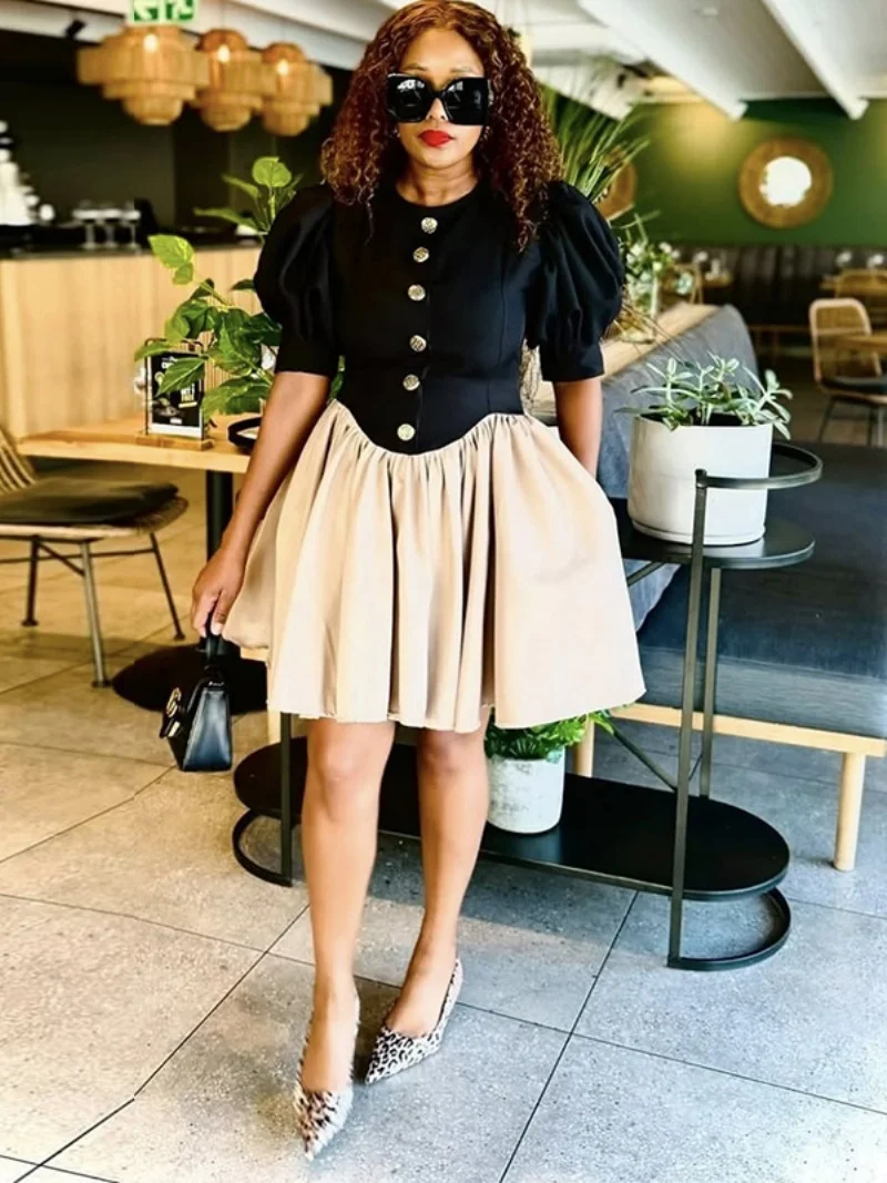 Fashion Patchwork Button Dress Summer Clothes Women Short Sleeve O-Neck Mini Dresses Evening Party Club Big Swing Dress Vestidos
Fashion Patchwork Button Dress Summer Clothes Women Short Sleeve O-Neck Mini Dresses Evening Party Club Big Swing Dress Vestidos