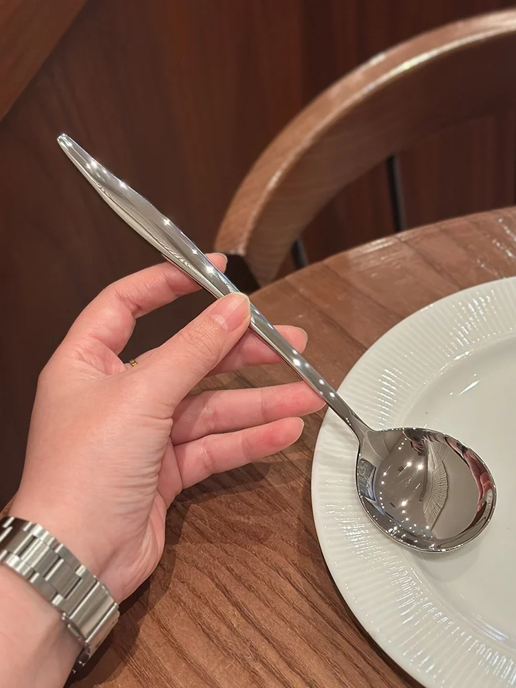Korean Long Handle round Head Rice Spoon 1810 Stainless Steel Western Dining Spoon Home Use Eating Soup Spoon Stone Pot Stir-...
Korean Long Handle round Head Rice Spoon 1810 Stainless Steel Western Dining Spoon Home Use Eating Soup Spoon Stone Pot Stir-...