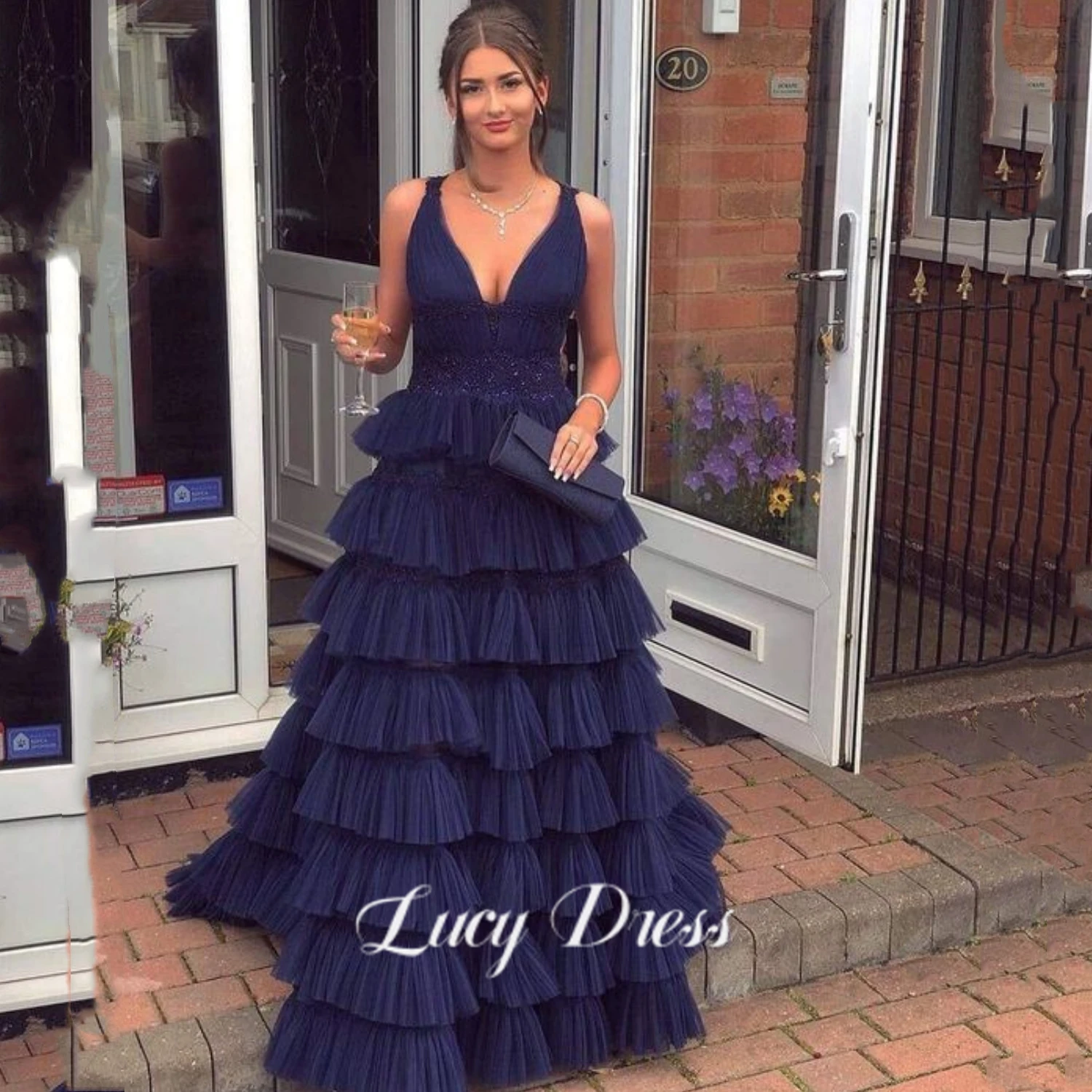 Lucy V Neck Long Wedding Party Dress Women Elegant Luxury Layered New in Dresses for Prom Navy Blue Mesh Line A Evening Gown
Lucy V Neck Long Wedding Party Dress Women Elegant Luxury Layered New in Dresses for Prom Navy Blue Mesh Line A Evening Gown
