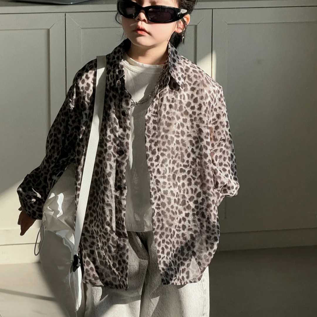 Korean Children's Clothing Boys' Korean Version Leopard Print Shirt 2025 Spring Summer New Item Short Sleeved Girl Stylish Top
Korean Children's Clothing Boys' Korean Version Leopard Print Shirt 2025 Spring Summer New Item Short Sleeved Girl Stylish Top