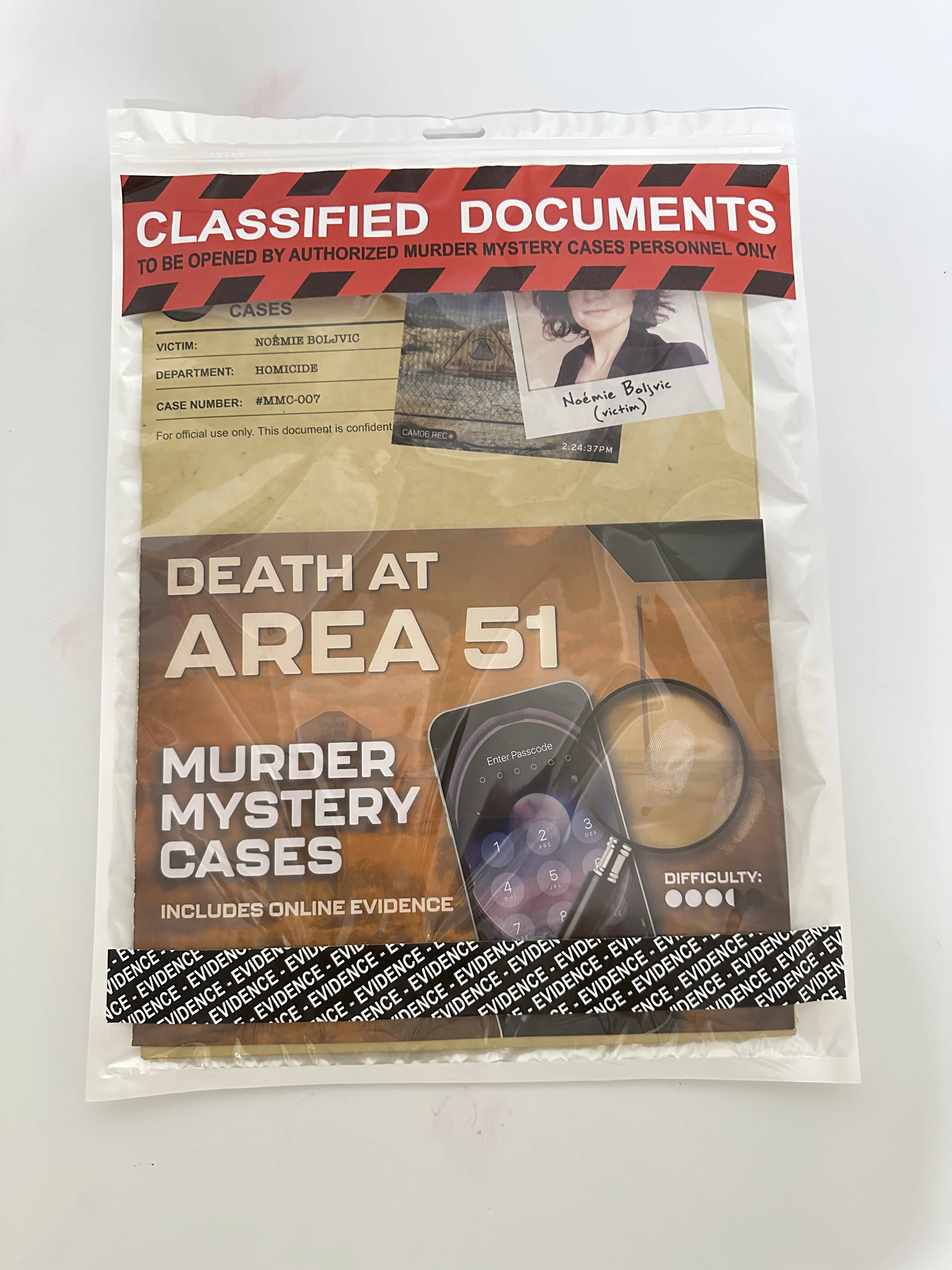 «Неосовершенные файлы тайнсардных файлов: Зона смерти», новая карточная игра «Таинство убийства», идеально подходит для праздничных вечеринок и встреч.
«Неосовершенные файлы тайнсардных файлов: Зона смерти», новая карточная игра «Таинство убийства», идеально подходит для праздничных вечеринок и встреч.