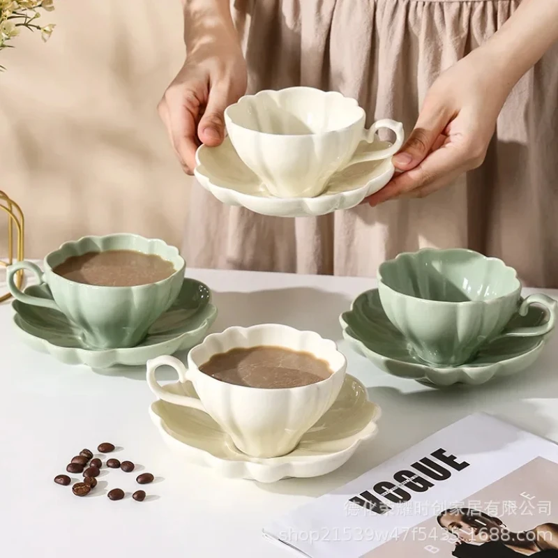 Монохромный керамический набор кофейных чашек для чая с молоком, завтрака и послеобеденного чая, идеальные кружки для пар для домашнего или офисного использования
Монохромный керамический набор кофейных чашек для чая с молоком, завтрака и послеобеденного чая, идеальные кружки для пар для домашнего или офисного использования