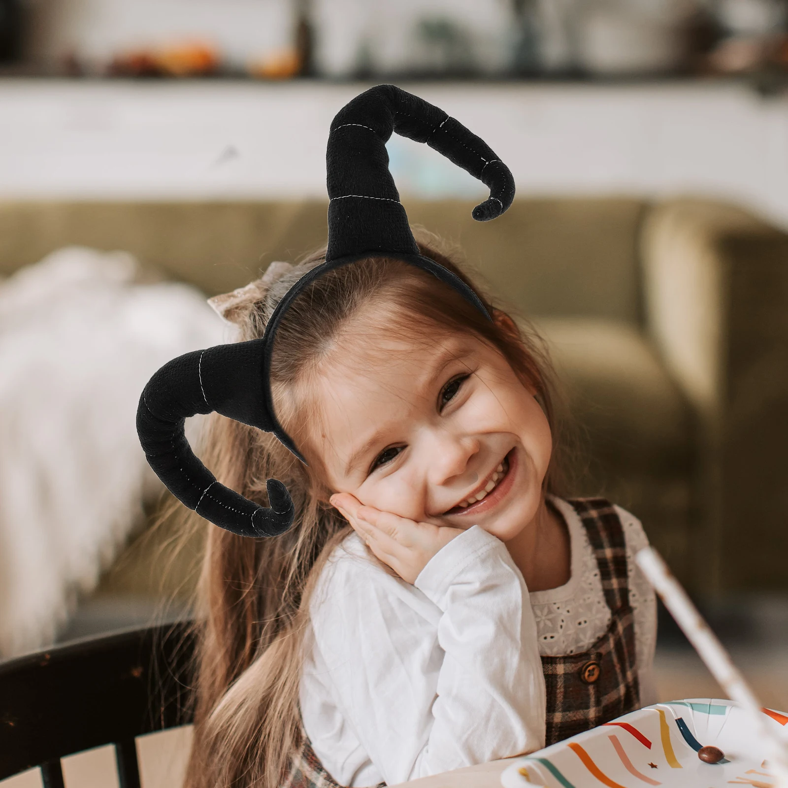 2pcs Animal Hair Accessories Realistic Antelope Horn Headband for Halloween Costume Photo Props Lightweight Universal Size
2pcs Animal Hair Accessories Realistic Antelope Horn Headband for Halloween Costume Photo Props Lightweight Universal Size