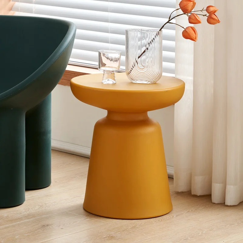 Sofa side table household living room coffee table simple modern bedside round plastic bedside corner
Sofa side table household living room coffee table simple modern bedside round plastic bedside corner