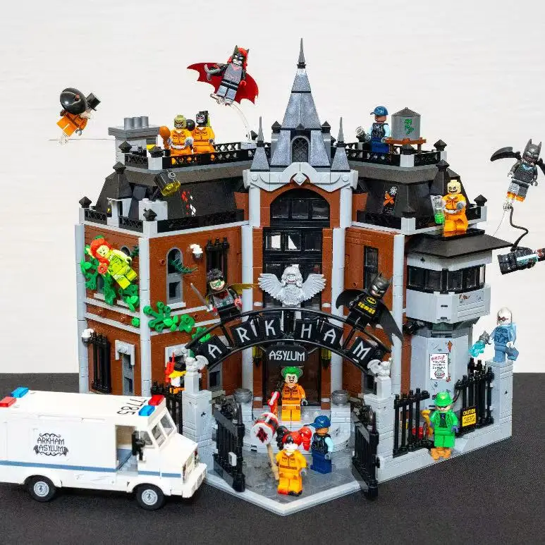 Moc Model / Hero Series Arkham Asylum Set Children and Adult Building Blocks Toy Birthday and New Year Gift compatible with LEGO
Moc Model / Hero Series Arkham Asylum Set Children and Adult Building Blocks Toy Birthday and New Year Gift compatible with LEGO