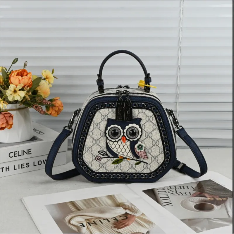 Легкая роскошная брендовая женская сумка, новинка весны/лета 2024, высококачественная дизайнерская сумка-коробка, универсальная сумка через плечо
Легкая роскошная брендовая женская сумка, новинка весны/лета 2024, высококачественная дизайнерская сумка-коробка, универсальная сумка через плечо