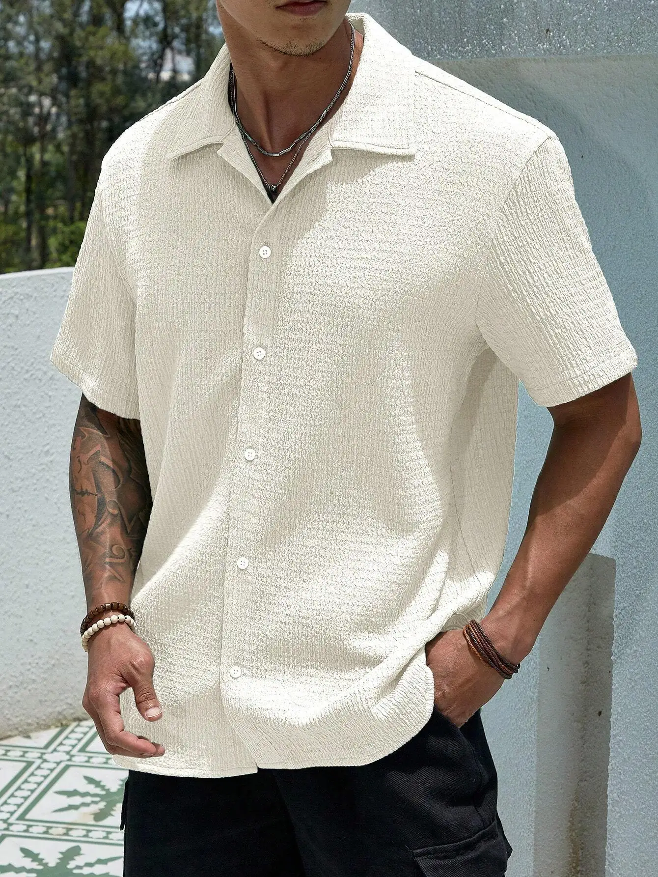 Men's Casual Short Sleeve Button-Up Shirt with Textured Pleated Design, Loose Fit for Summer Beach & Daily Wear
Men's Casual Short Sleeve Button-Up Shirt with Textured Pleated Design, Loose Fit for Summer Beach & Daily Wear